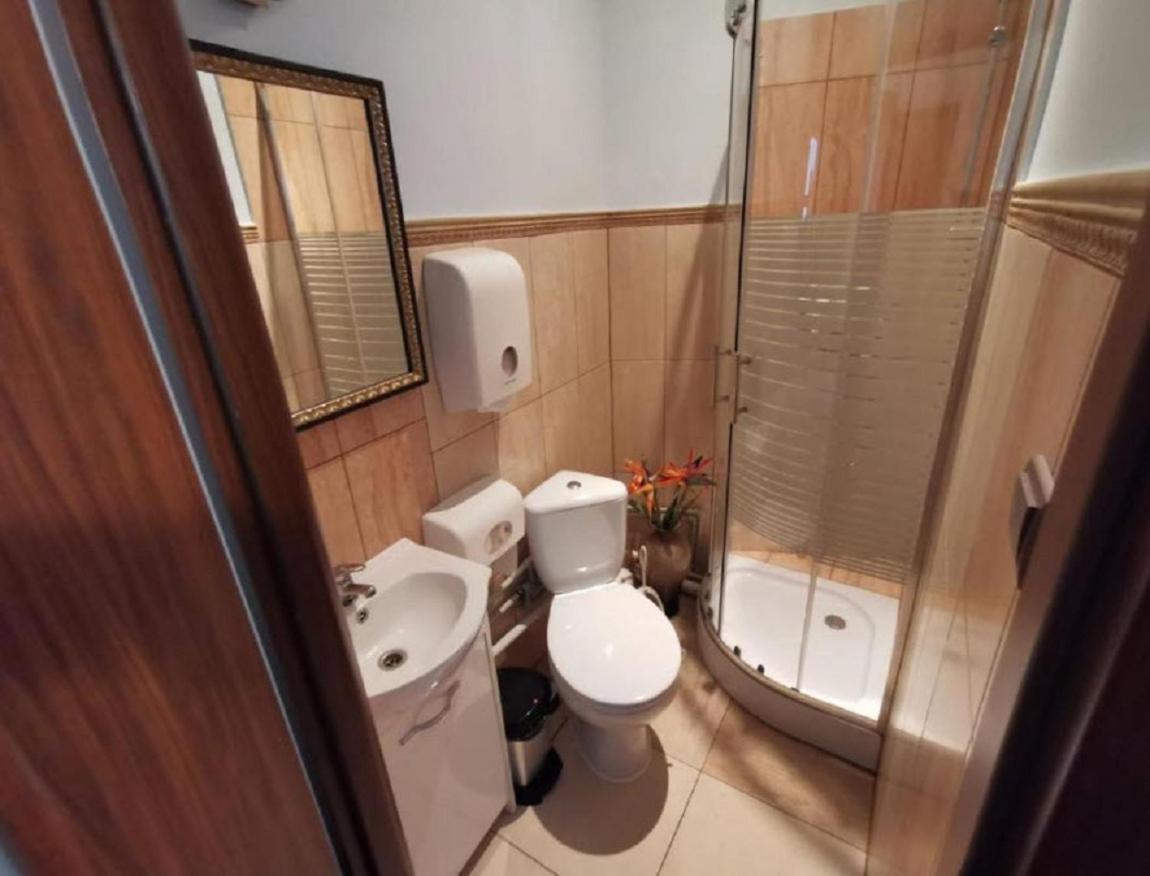 Jednosci Hostel 지엘로나구라 외부 사진